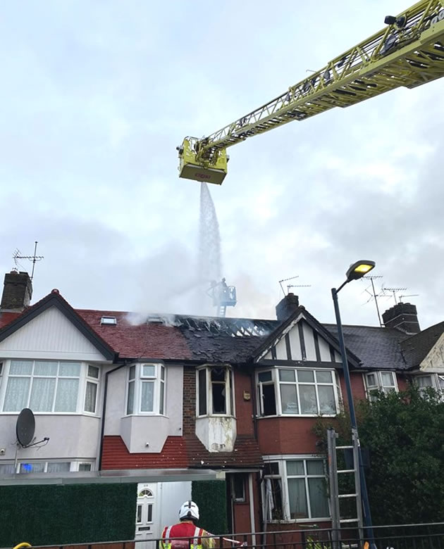 house-on-western-avenue-hit-by-fire